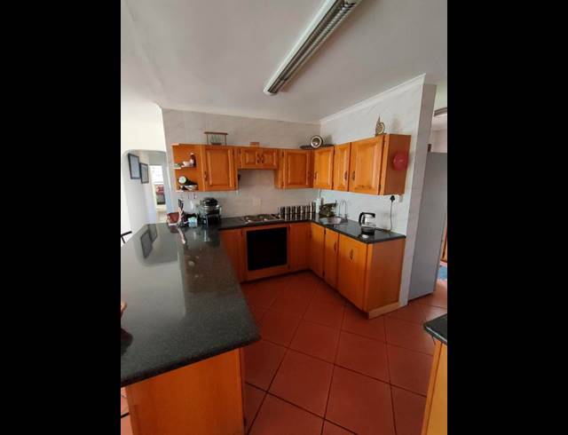 4 BEDROOM PROPERTY TO RENT IN ROOIHUISKRAAL NORTH